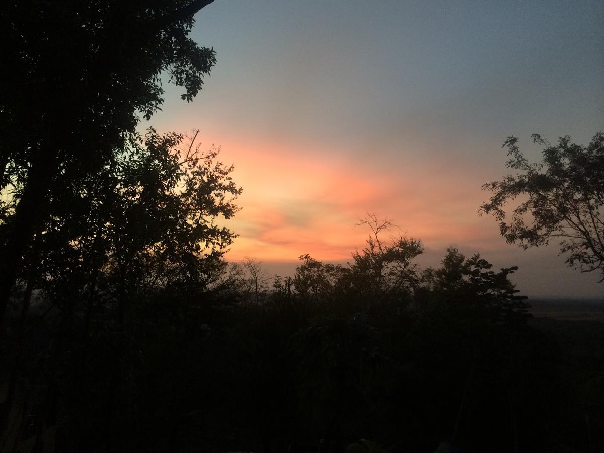 Amber Sunset Jungle Resort San Ignacio Exteriör bild
