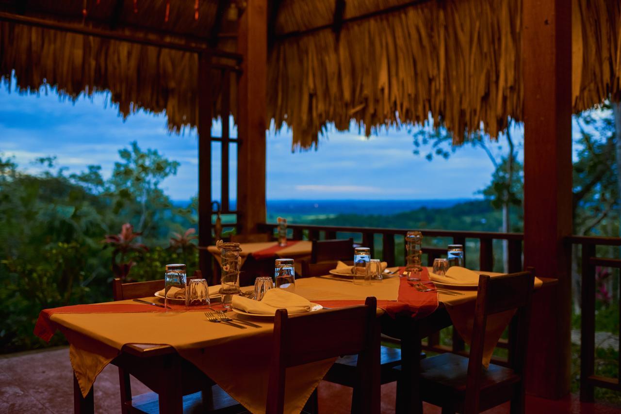 Amber Sunset Jungle Resort San Ignacio Exteriör bild